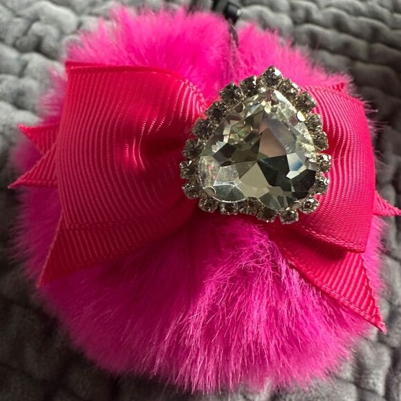 Luxury Fluffy Pom-Pom Charm with Sparkle with Heart Accent - Picture 5 of 16